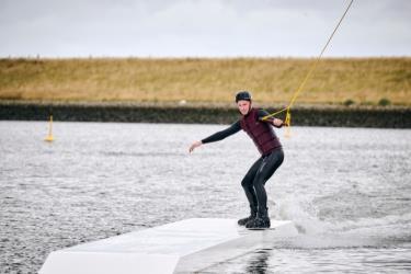 Flat box på wakeboardbanen